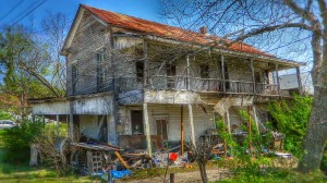ABANDONED RESIDENCE - CENTRAL, TEXAS